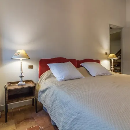 Appartement Centre: T2 Bis Dans Immeuble Historique